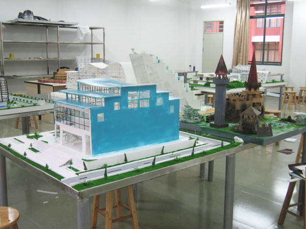 ����ģ�͹�˾������ģ������